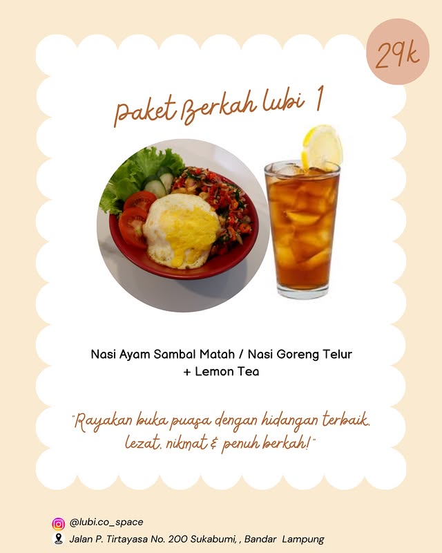 Sate Ayam - Sate ayam dengan bumbu kacang dan lontong